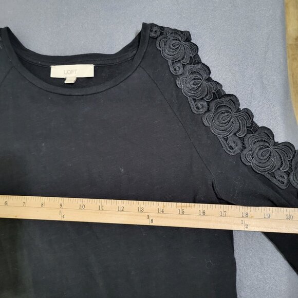 Loft Women's M Black Floral Lace Cold Shoulder Sweatshirt Top Long Sleeve - Picture 6 of 8